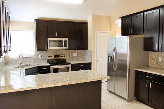 Building Photo - 26031 N 65th Dr