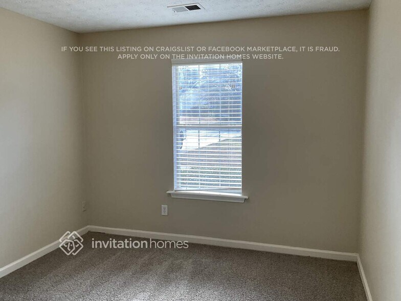 Building Photo - 875 Wilmont Ct