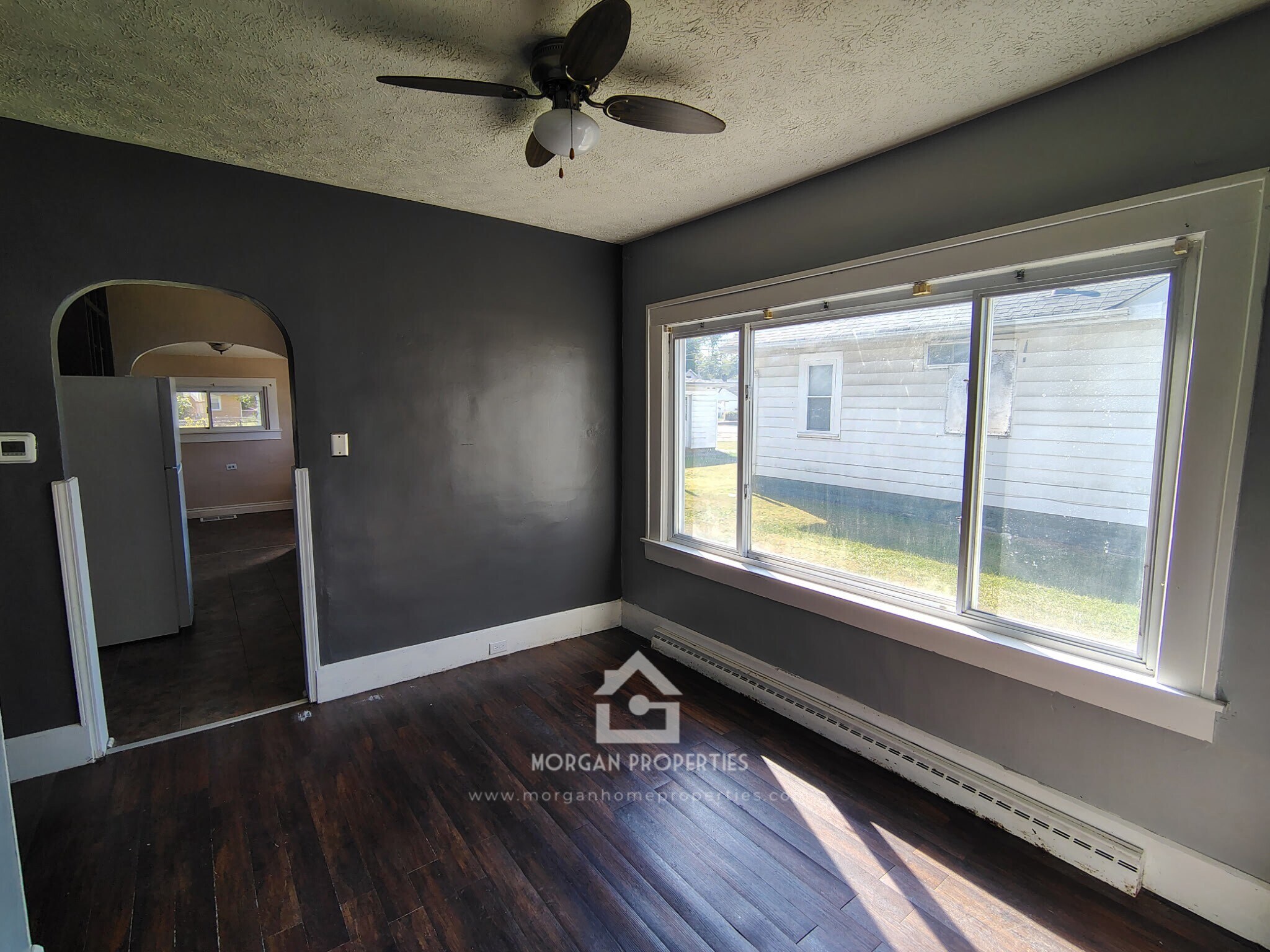 Building Photo - 207 Plum St