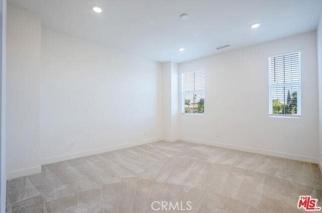 Building Photo - 340 Via Amor Pl