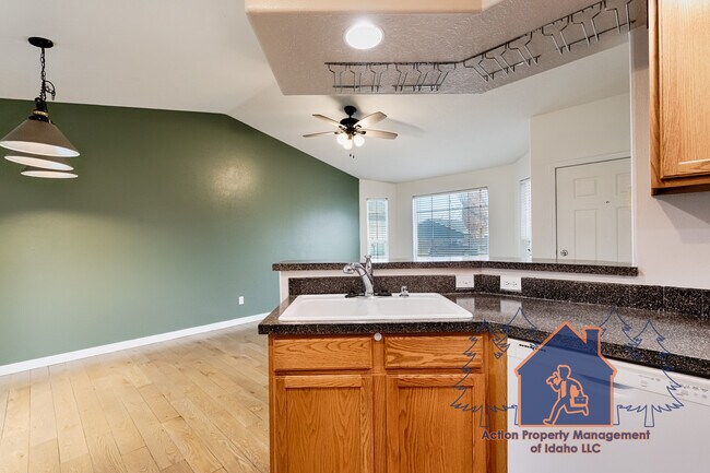 Building Photo - 1393 Caterpillar Ave N