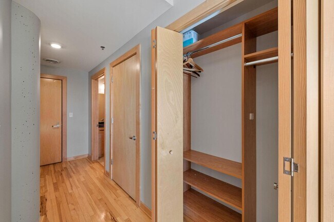 Building Photo - 1120 S 2nd St