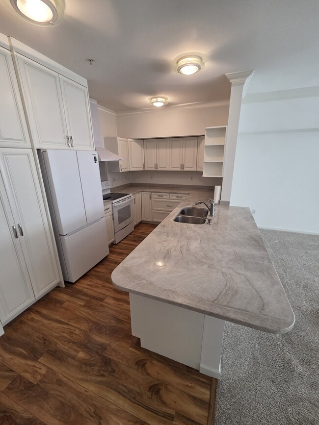 Building Photo - 6125 NE 175th St