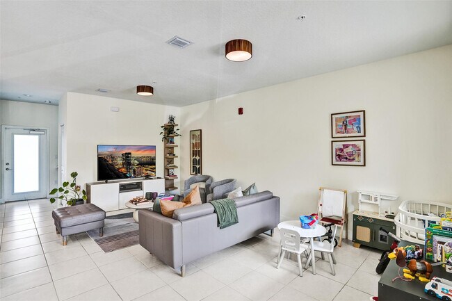 Building Photo - 8001 NW 41st St