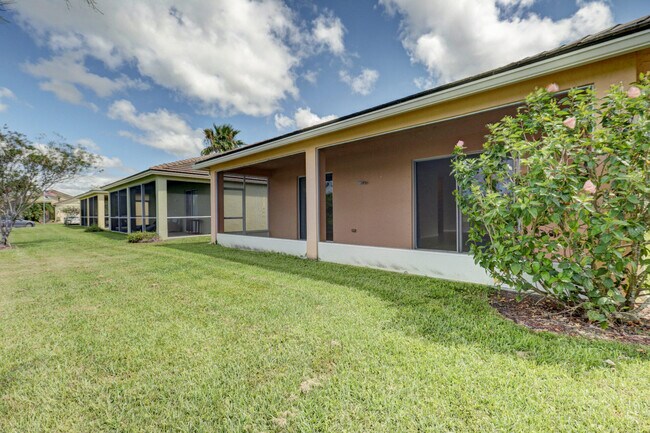 Building Photo - 9516 SW Flowermound Cir