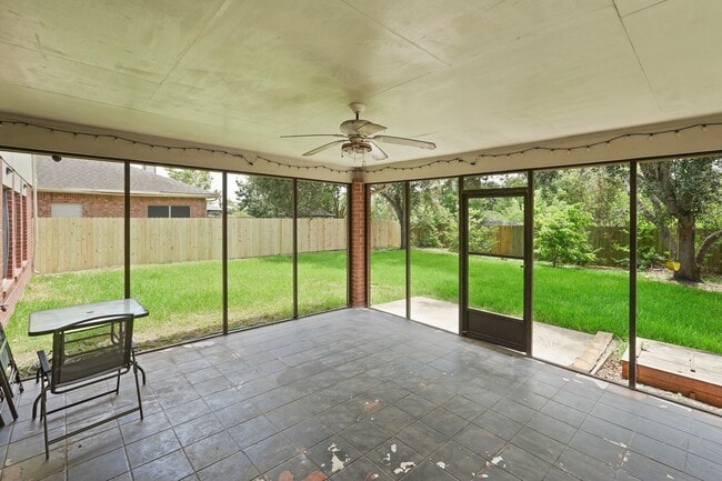 Building Photo - 2922 Glencullen Ln