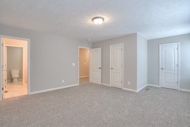 Building Photo - 2567 New Holland Cir