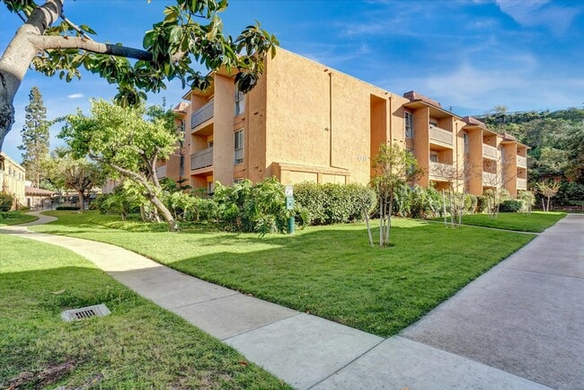 Building Photo - 6955 Alvarado Rd