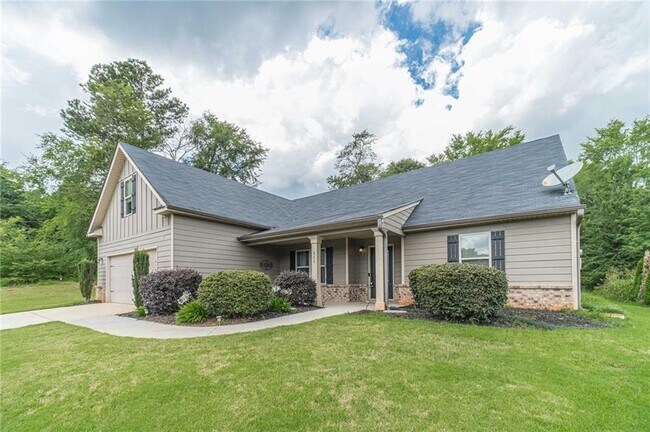 Building Photo - 511 Lena Dr