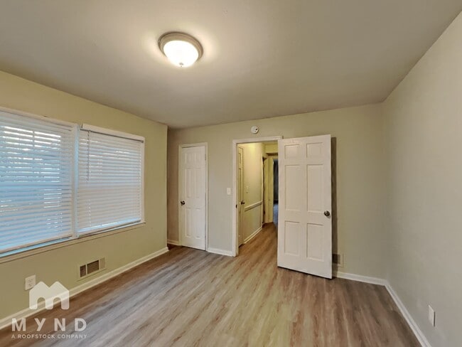 Building Photo - 4729 Stillwood Cove