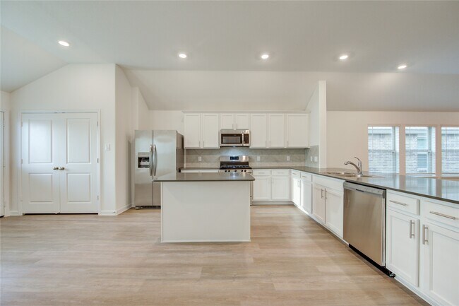 Building Photo - 5607 Rock Head Rnch Trl