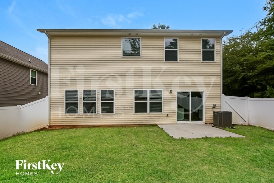 Building Photo - 9232 Evans Creek Ct