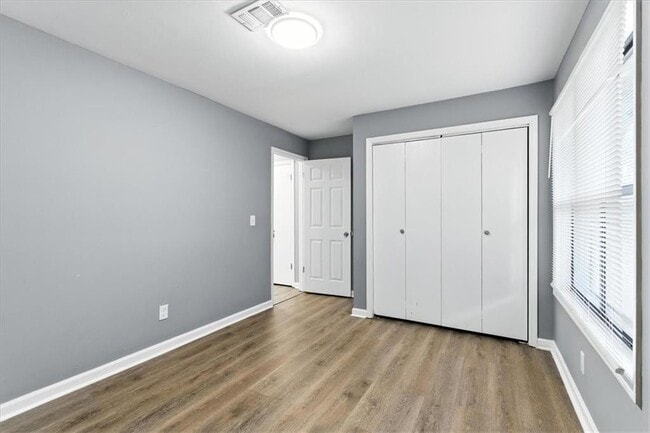 Building Photo - 3009 Hawthorne Pl