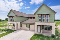 Building Photo - THE CLOISTERS OF LAKE TAWAKONI TOWNHOMES!