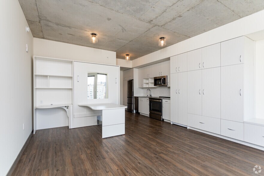 Urbanite 1840 N Farwell Ave Milwaukee WI 53202 Apartment Finder