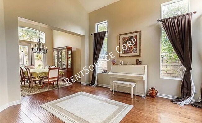 Building Photo - 22909 Redwood Ct