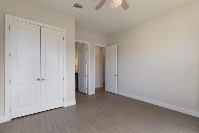 Building Photo - 712 Sigsbee Loop