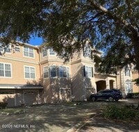 Building Photo - 13810 Sutton Park Dr N