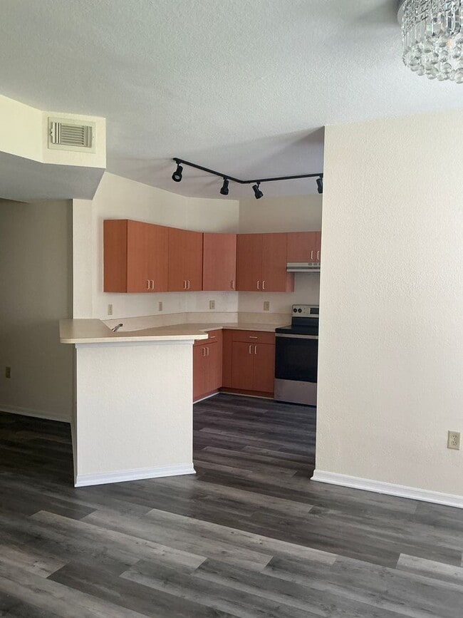 Building Photo - 3/2  ST LUCIE WEST CONDO RENTAL AT THE BELMONT