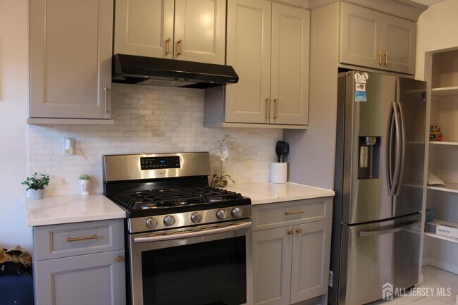 Building Photo - 707 Merrywood Dr
