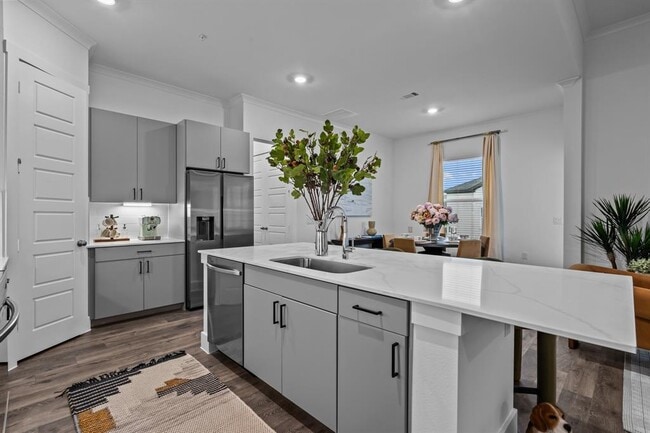 Building Photo - 1664 Hillside Terrace