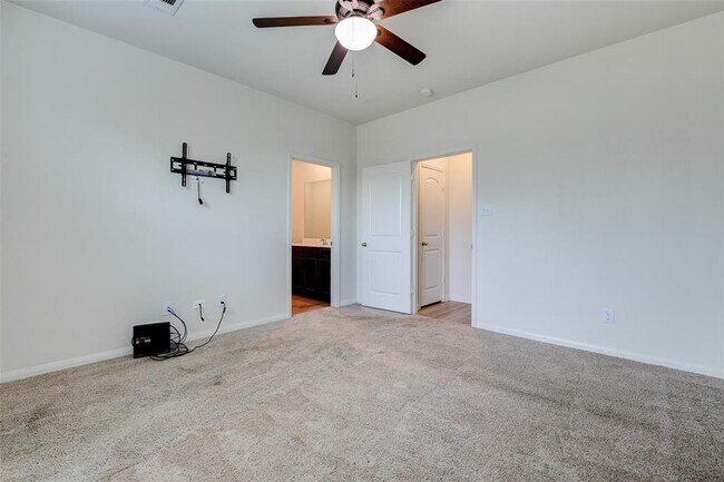 Building Photo - 1202 Rare Fancy Dr