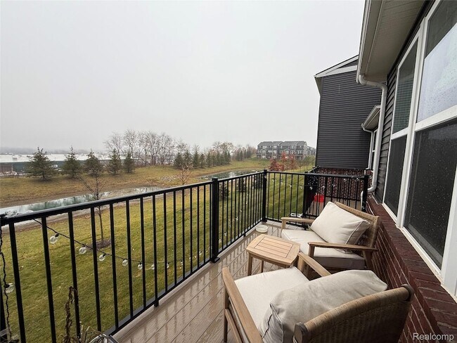 Building Photo - 4811 Broomfield Way