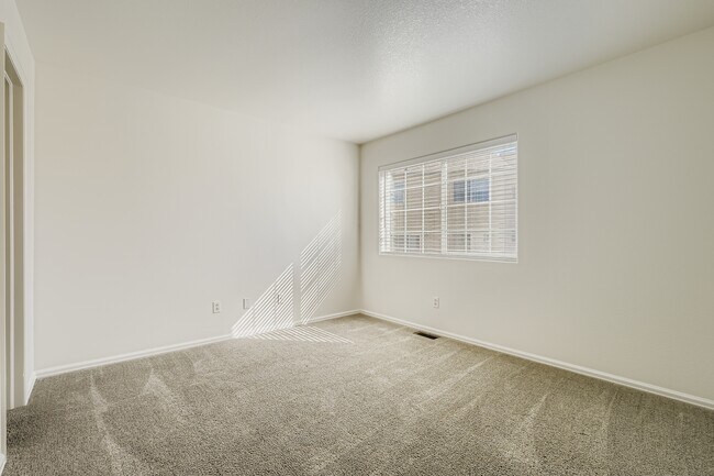 Building Photo - 655 Bosque Vista Point