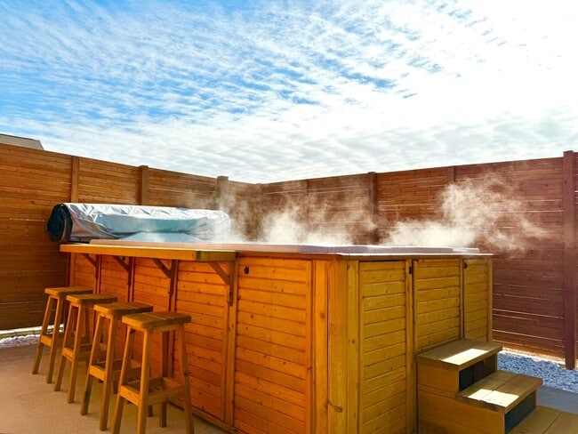 Building Photo - 1013 Berry Bnd