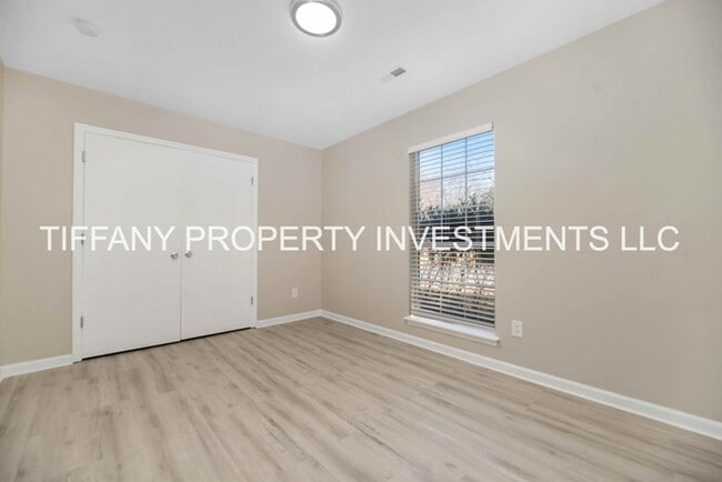 Building Photo - 3543 Braewick Pl