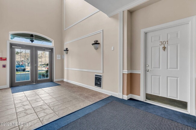 Building Photo - 301 St Andrews Pl