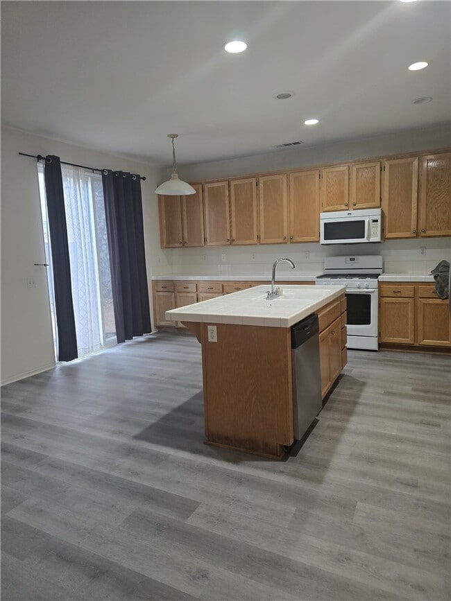 Building Photo - 42165 Calabria Dr