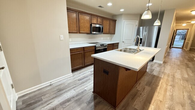 Building Photo - 1813 Clayton Cove Dr NW