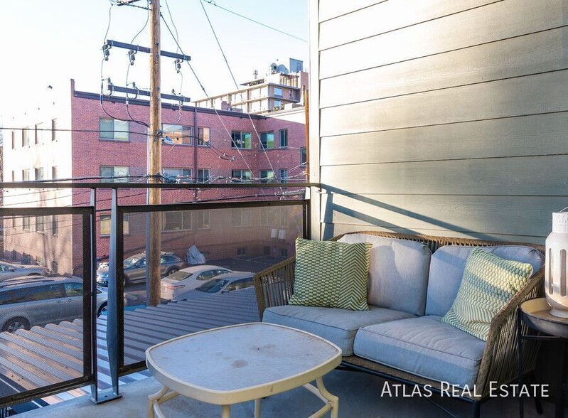 Building Photo - 336 E 1st Ave