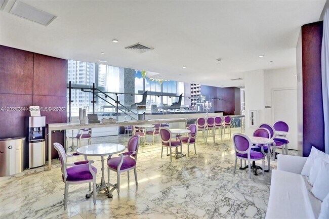 Building Photo - 475 Brickell Ave