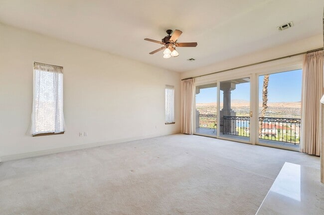 Building Photo - Luxury Lake Las Vegas Estate in Guard-Gated SouthShore Community!