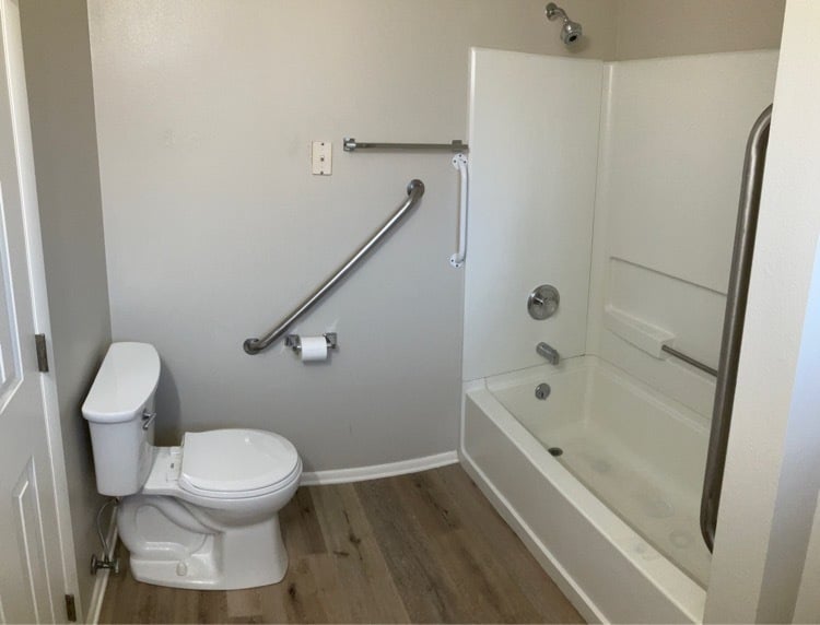 Building Photo - 2999 1/4 Pinyon Ave