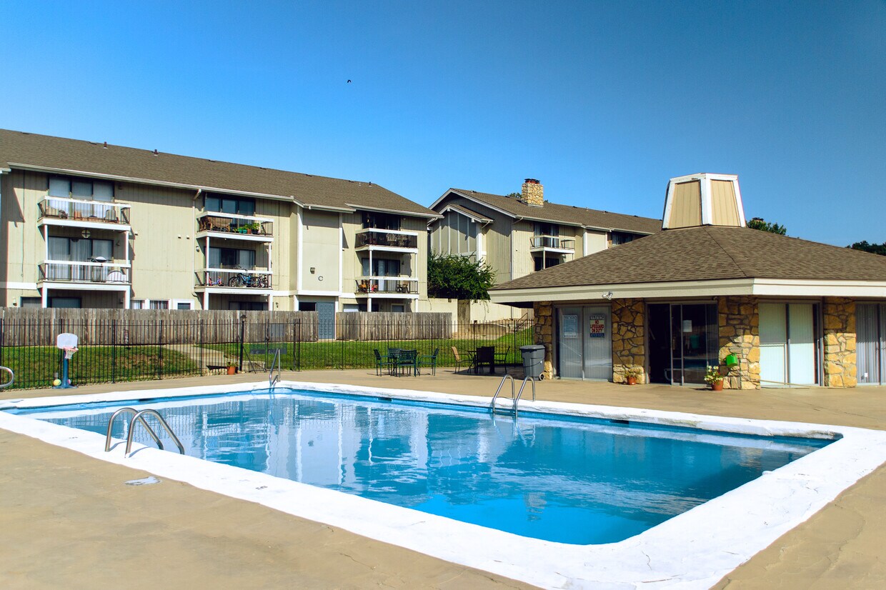 Quail Creek Apartments Lawrence