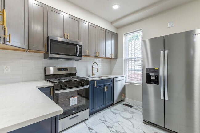Building Photo - Brand New 3 BD Rowhome