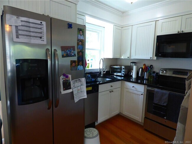 Building Photo - 52 Rodwell Ave