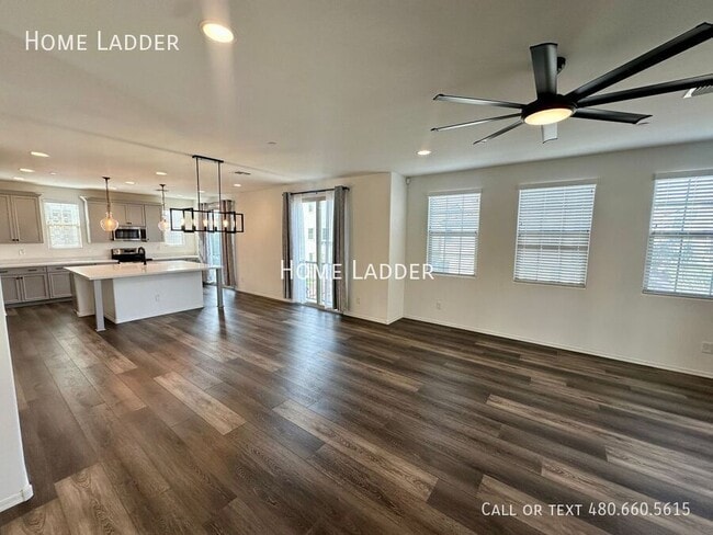 Building Photo - 1714 E Hampton Ln