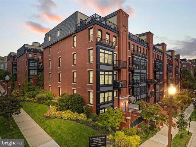 Building Photo - 1701 16th St N