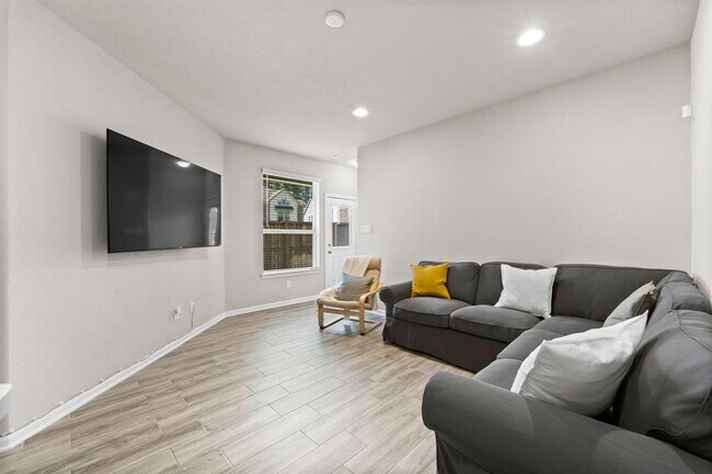 Building Photo - 4217 Merry Mill Dr