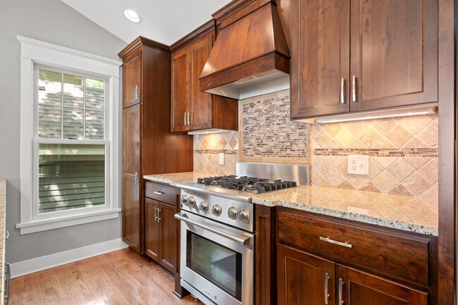 Building Photo - 16654 Inguadona Beach Cir SW