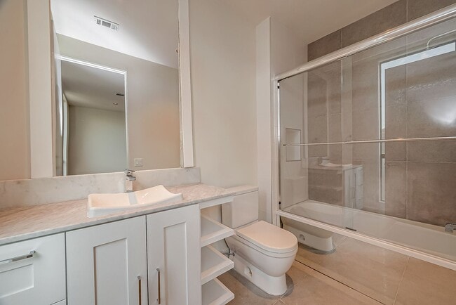 Building Photo - Beautiful contemporary home in the sought-...