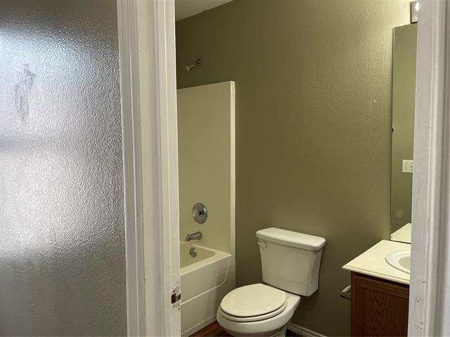 Building Photo - 817 Greene Way