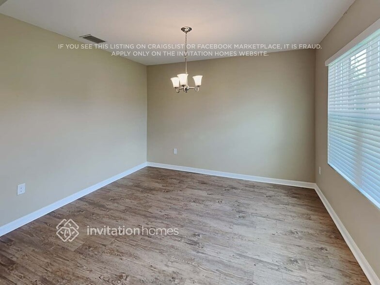 Building Photo - 5261 11th St E