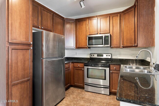 Building Photo - 7009 E Acoma Dr