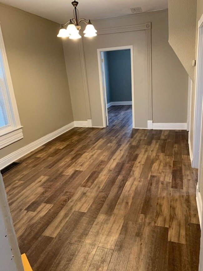 Building Photo - JUNE 2026 - Duluth MN - 6 Bed - 2 Bath