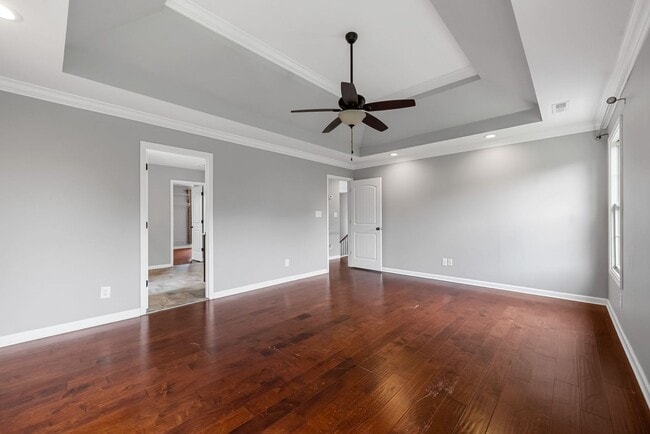 Building Photo - Pet Friendly Four Bedroom!